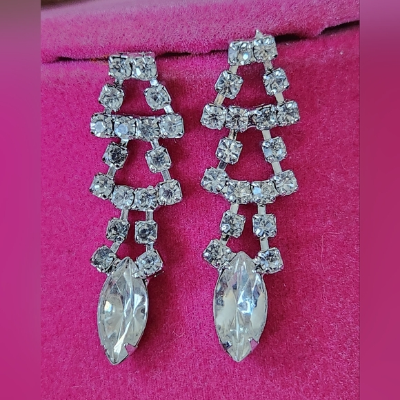 Vintage Silver Tone Rhinestone Drop Earrings Set - Picture 4 of 9